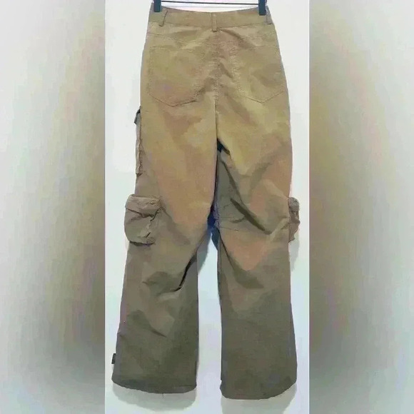 Forever 21 Nylon Baggy Cargo Pants, Women’s Size Small, Khaki - Picture 2 of 13